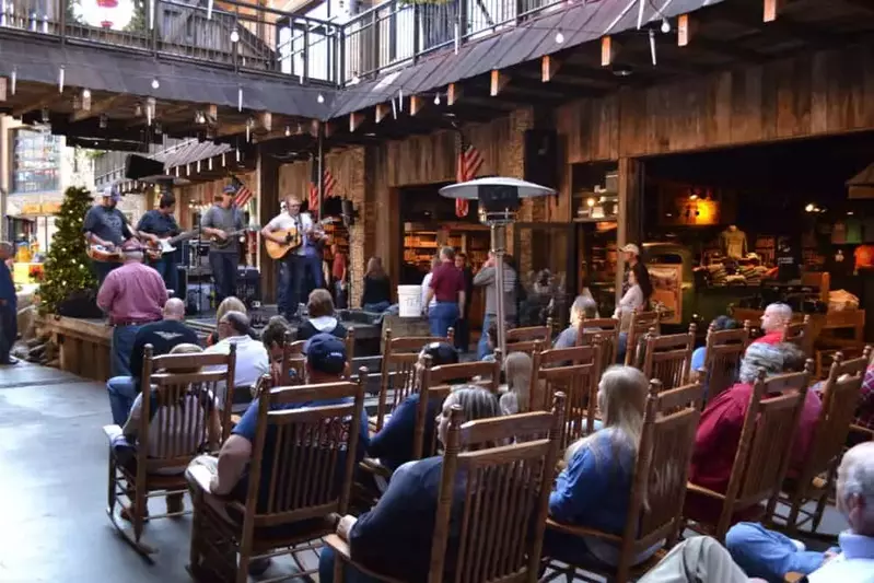 concert at ole smoky moonshine gatlinburg