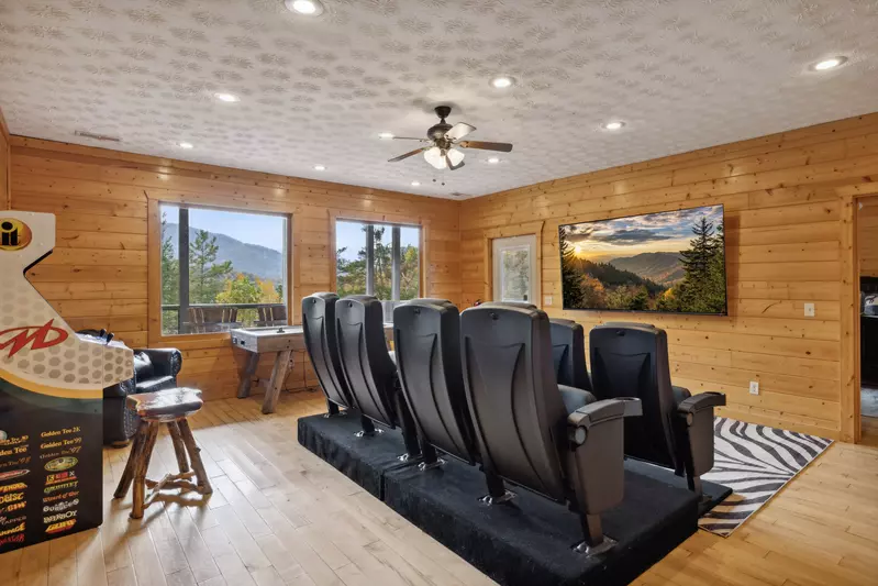 Property image, Exterior, of A Grand View Lodge #540