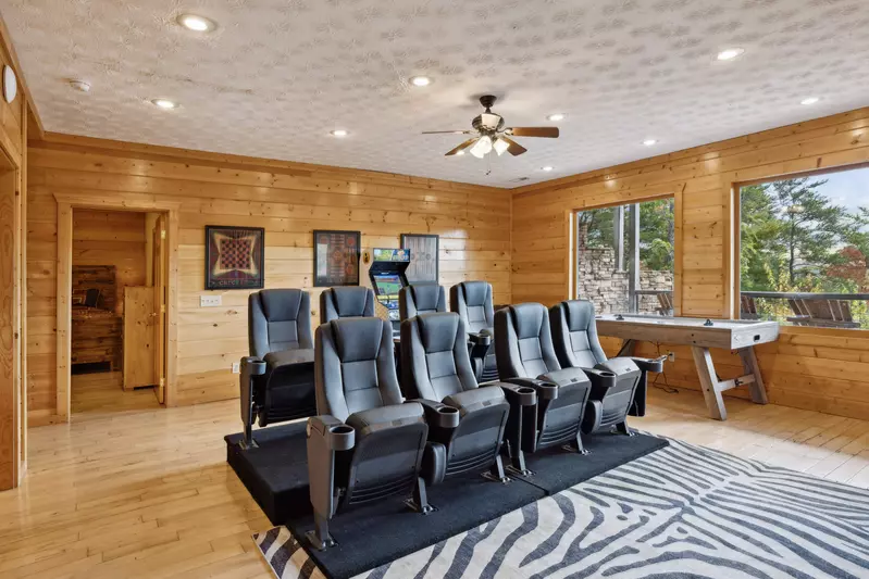 Property image, Exterior, of A Grand View Lodge #540