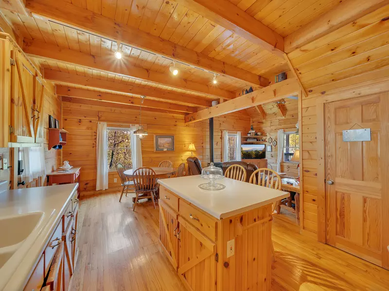 Property image, Exterior, of Evening Shade #129