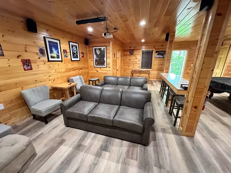 Property image, Exterior, of Around The Bend #329