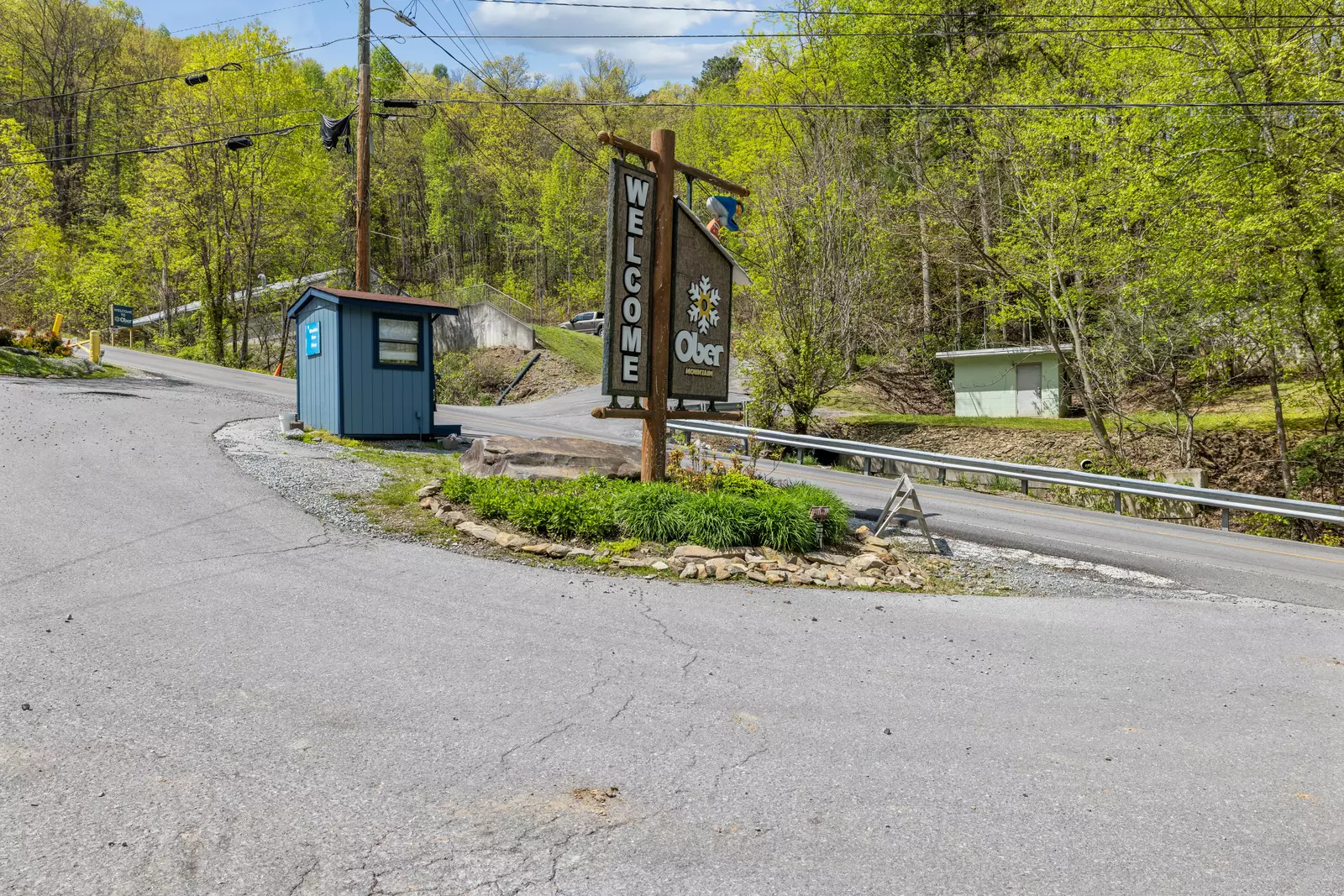 Property image, Exterior, of Bear Hug Hideaway #368