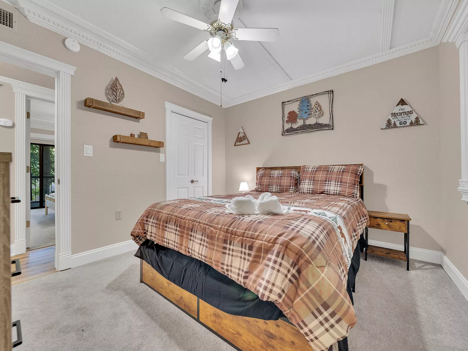 Property image, Exterior, of Bear Hug Hideaway #368