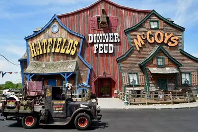 hatfield and mccoy dinner feud