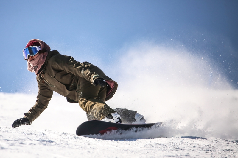 woman snowboarding